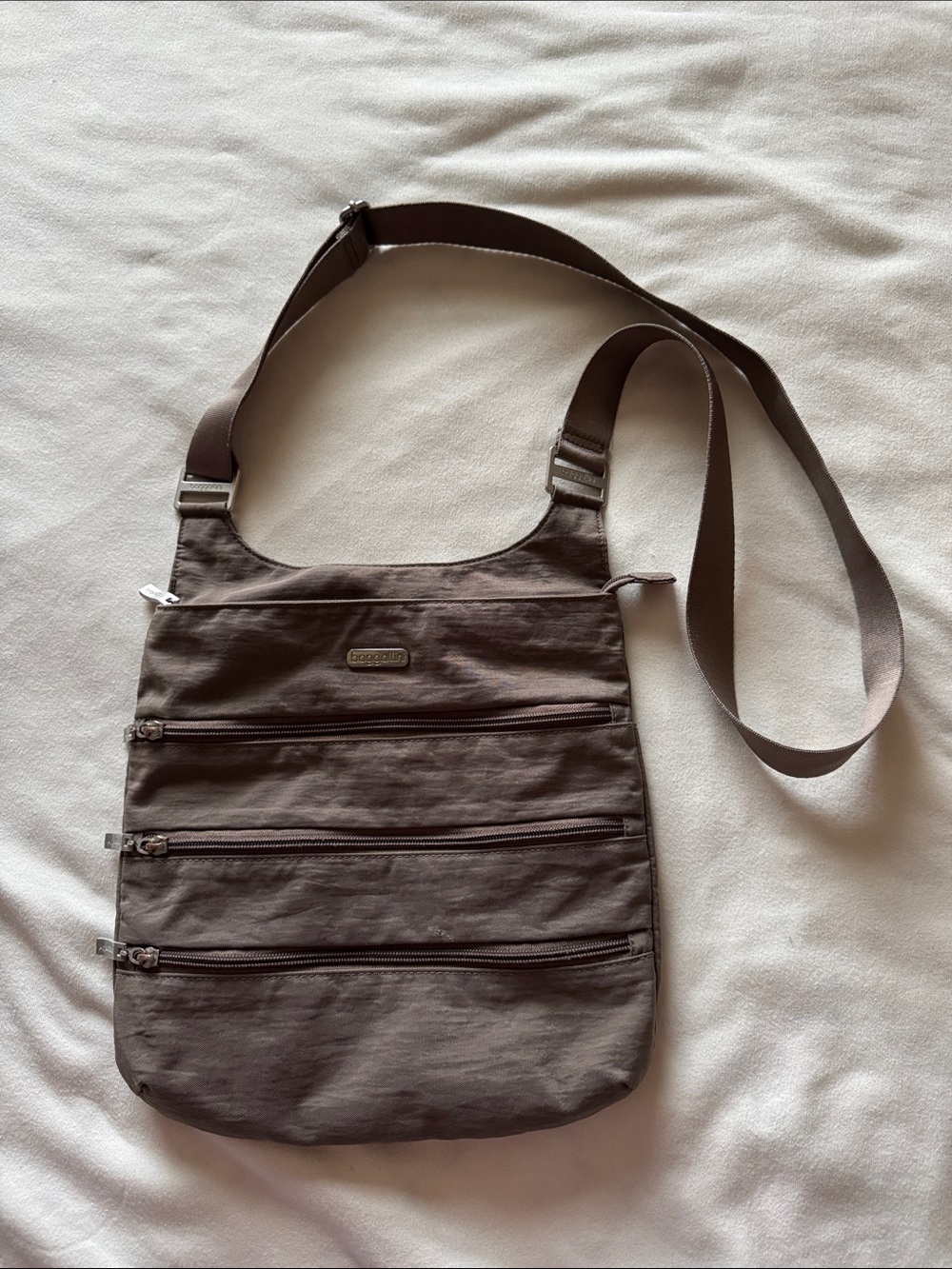 Baggallini crossbody bag